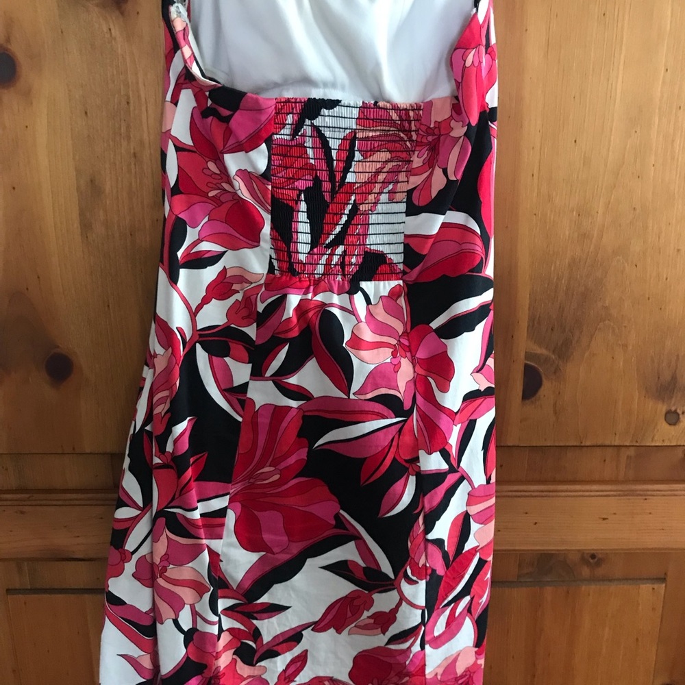 Cache Halter Dress - Picture 2 of 4